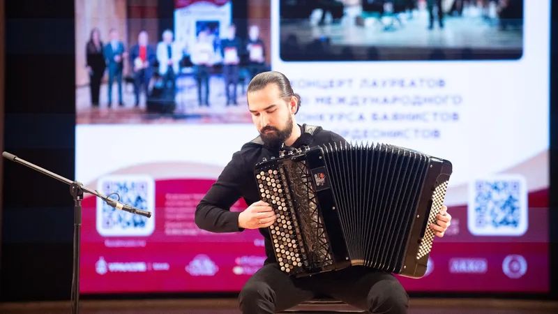 Историческая победа: казахстанский баянист "порвал" соперников на престижном международном конкурсе