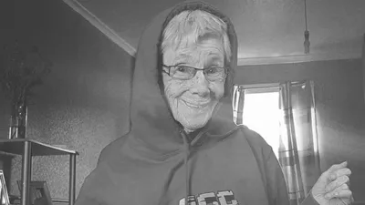 Самая известная бабушка из социальной сети , фото - Новости Zakon.kz от 25.12.2025 07:46