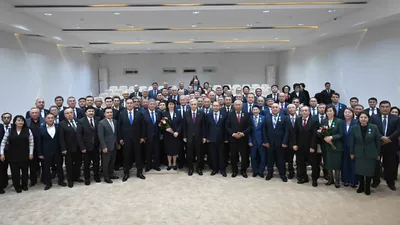 Токаев и жители Жамбылской области, фото - Новости Zakon.kz от 25.12.2025 18:30