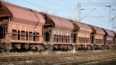 грузовой поезд, фото - Новости Zakon.kz от 25.12.2025 11:51