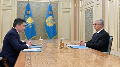 Токаев, Бектенов, политики, фото - Новости Zakon.kz от 26.12.2025 12:18