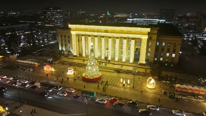 В Алматы в ночь на 1 января 2026 года ожидается снег с дождем при температуре +3°C