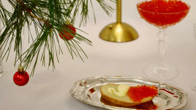 Как выбрать красную икру к новогоднему столу, рассказала главный эксперт КСЭК