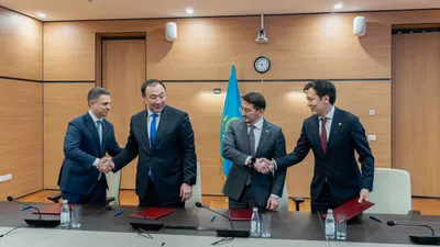 подписание меморандума о беспилотном такси, фото - Новости Zakon.kz от 29.12.2025 12:49