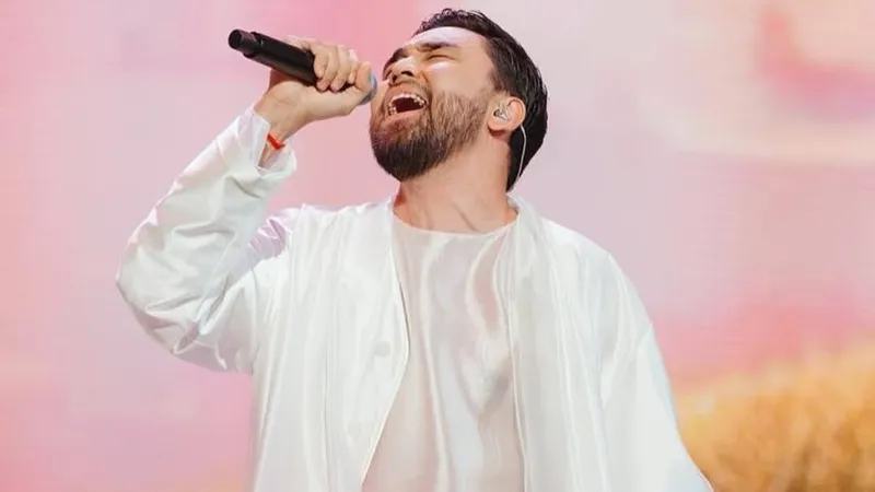 Казахстанец зажег сцену песней Игоря Крутого