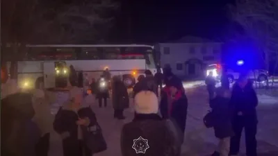 Автобус с пассажирами застрял на трассе в области Абай из-за непогоды