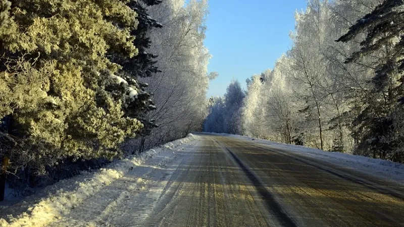 Дожди, метель и гололед: 31 декабря большую часть Казахстана накроет непогода