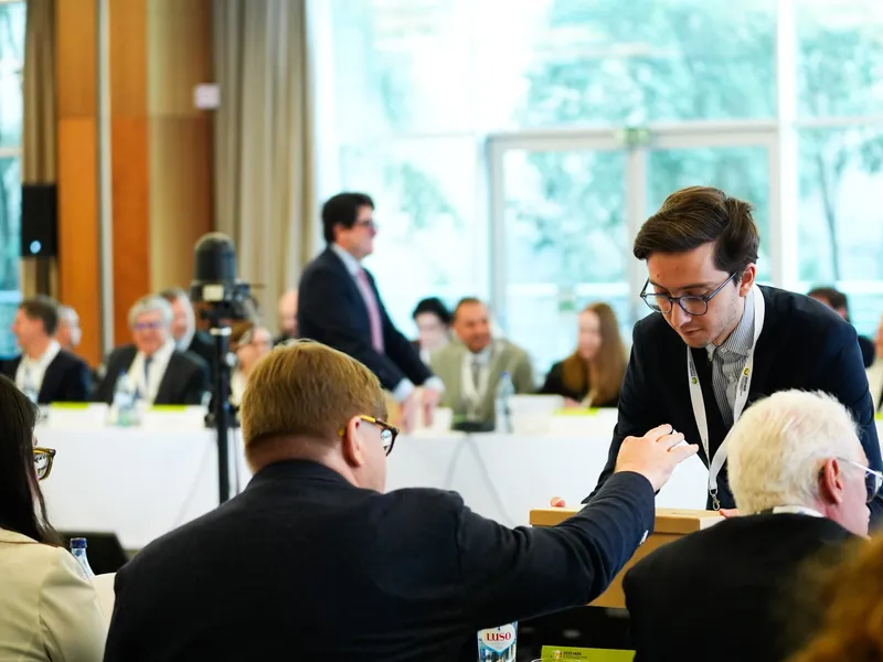 голосование, фото - Новости Zakon.kz от 30.12.2025 18:52