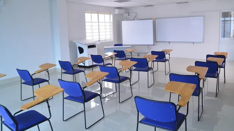 Американскую учительницу арестовали за непристойную переписку со школьником