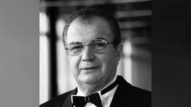 Умер знаменитый советский иллюзионист Эмиль Кио