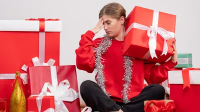 Что не стоит дарить в год Огненной Лошади, фото - Новости Zakon.kz от 30.12.2025 18:13