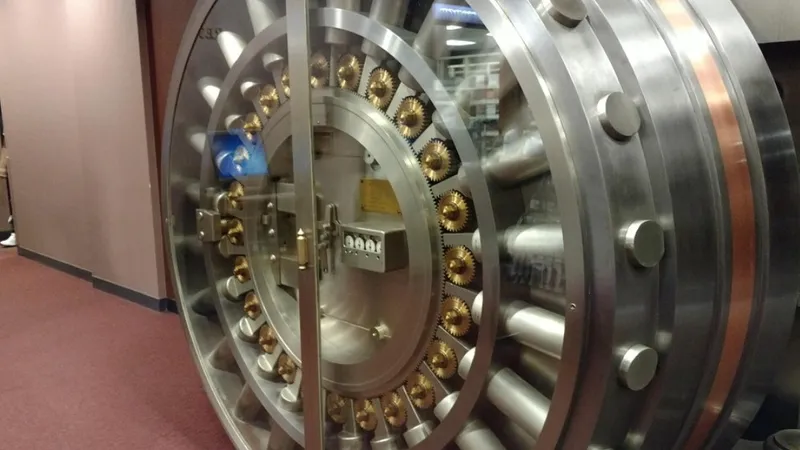 Мегаограбление в Германии: неизвестные опустошили хранилище крупного банка