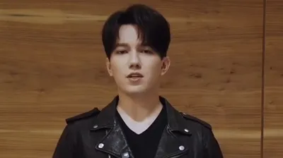 всемирно известный казахстанский исполнитель Димаш Кудайберген, фото - Новости Zakon.kz от 31.12.2025 20:50