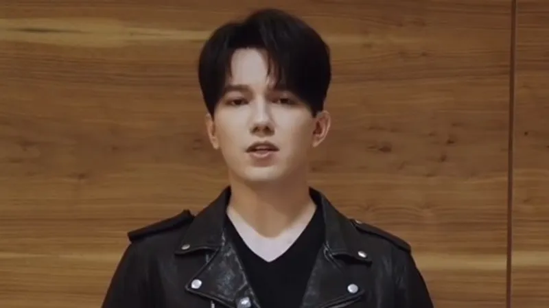 К казахстанцам обратился Димаш Кудайберген