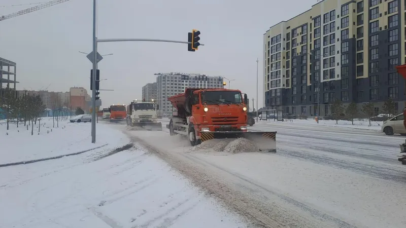 Акимат обратился к жителям Астаны из-за снегопада, обрушившегося на столицу