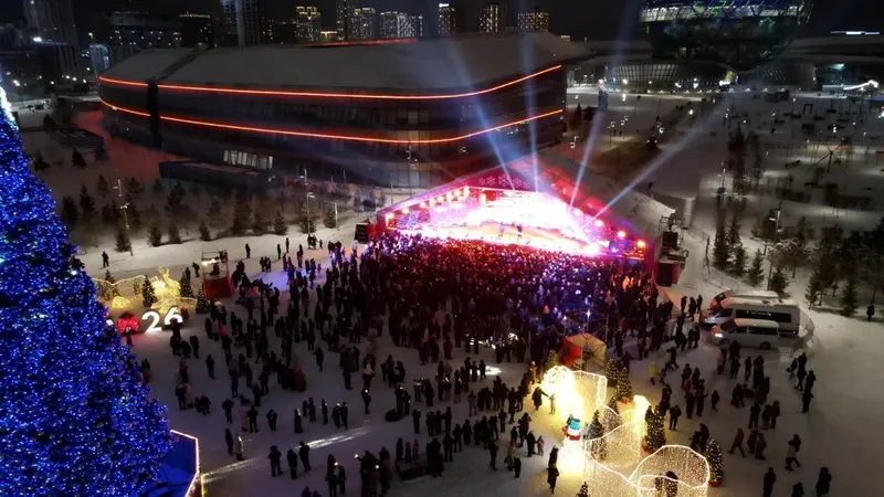 В новогоднюю ночь в Астане проходят праздничные концерты