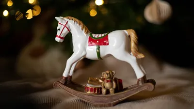 Игрушка, лошадь, украшение, фото - Новости Zakon.kz от 31.12.2025 06:10