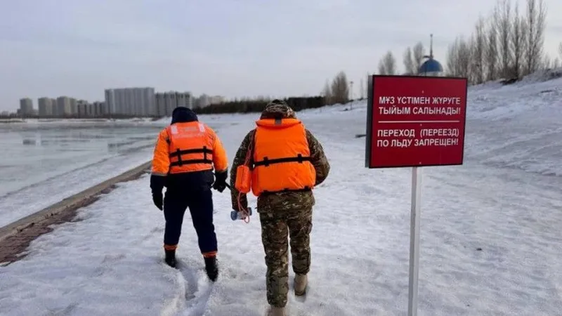 Из-за потепления в Астане закрыли каток и ледяные горки