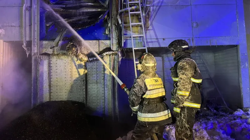 210 выездов за сутки: как работали спасатели в новогоднюю ночь