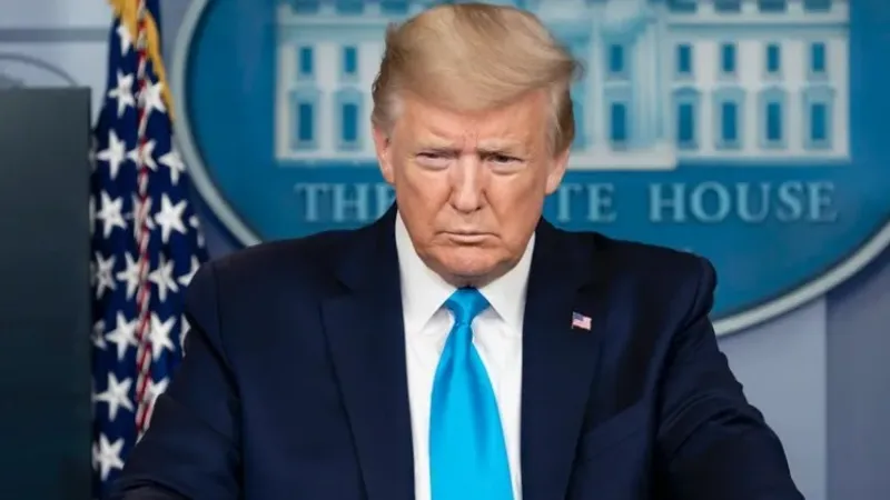 Мадуро и его жену задержали и вывезли из Венесуэлы: Трамп сделал официальное заявление