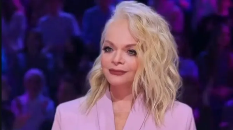 Лариса Долина вновь перенесла сроки переезда из проданной квартиры