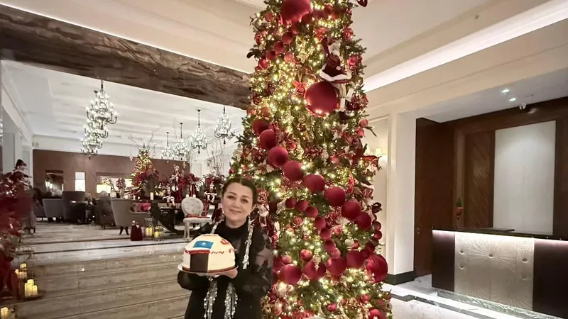 Мама Димаша Кудайбергена поздравила младшего сына с днем рождения