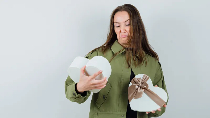 Спасибо, но нет: казахстанцы массово избавляются от ненужных подарков после Нового года