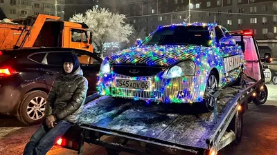 Атырау, новогоднее украшение машины, штраф, фото - Новости Zakon.kz от 06.01.2026 11:06