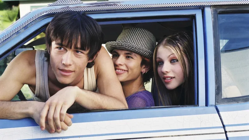 Киноподборка: 10 фильмов 2000-х, держащих в самом жестком напряжении