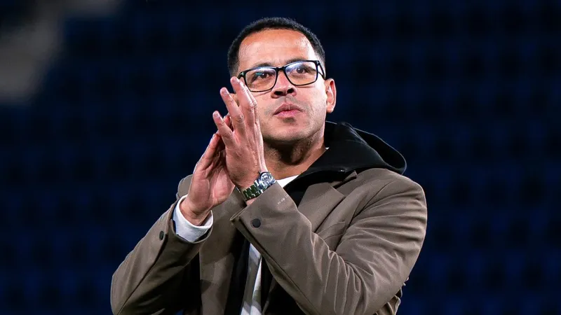 Официально: Лиэм Росеньор стал главным тренером лондонского "Челси"