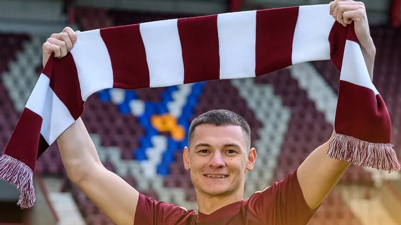 Футболист "Тобола" и сборной Казахстана совершил исторический трансфер