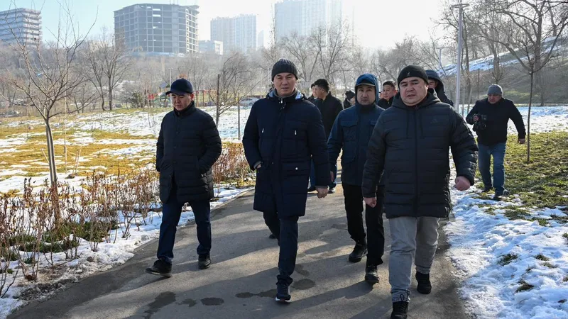 Реконструкция театра и развитие озера Сайран: аким Алматы лично проехал по объектам