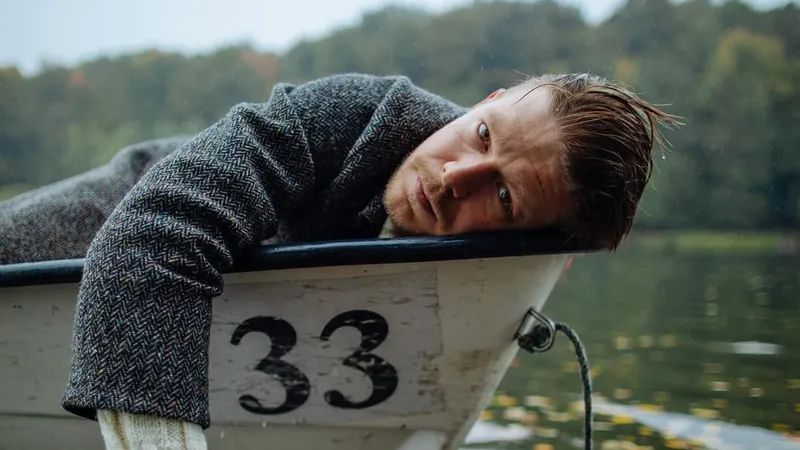 Сын Михаила Ефремова собирается жениться на 26-летней актрисе