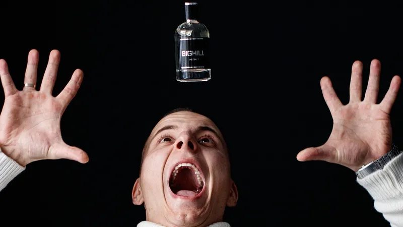 Врач ответила, почему наносить парфюм на голую кожу может быть опасно