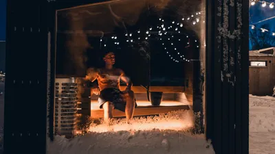 Прыжки в сугроб , фото - Новости Zakon.kz от 12.01.2026 11:20