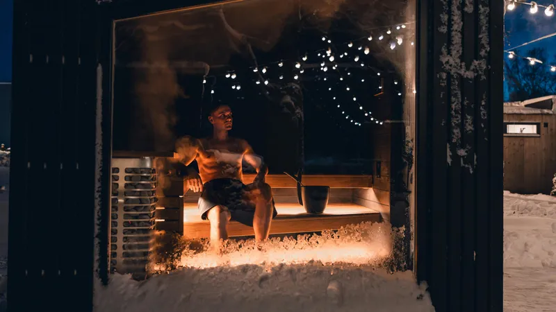 Прыжок в сугроб после бани: где заканчивается традиция и начинается угроза здоровью