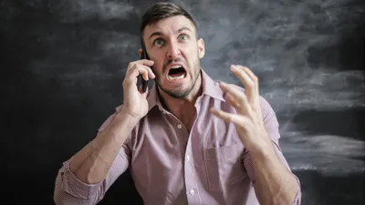 мужчина, телефон, фото - Новости Zakon.kz от 13.01.2026 15:59