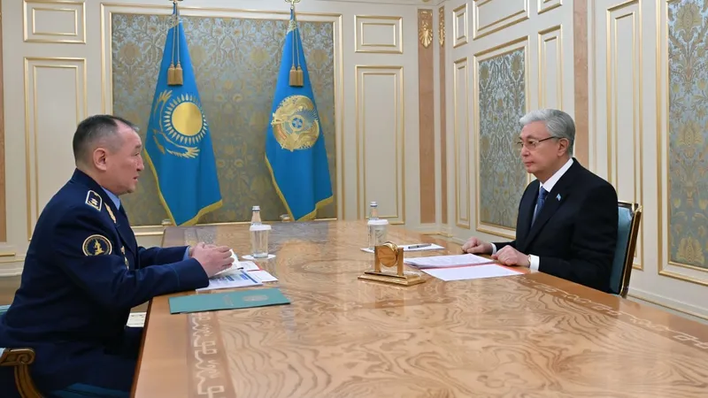 Президент поставил перед министром обороны конкретные задачи по поддержанию боевой готовности армии Казахстана