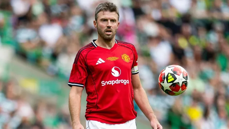 Майкл Кэррик в третий раз собирается войти в тренерский штаб "МЮ"