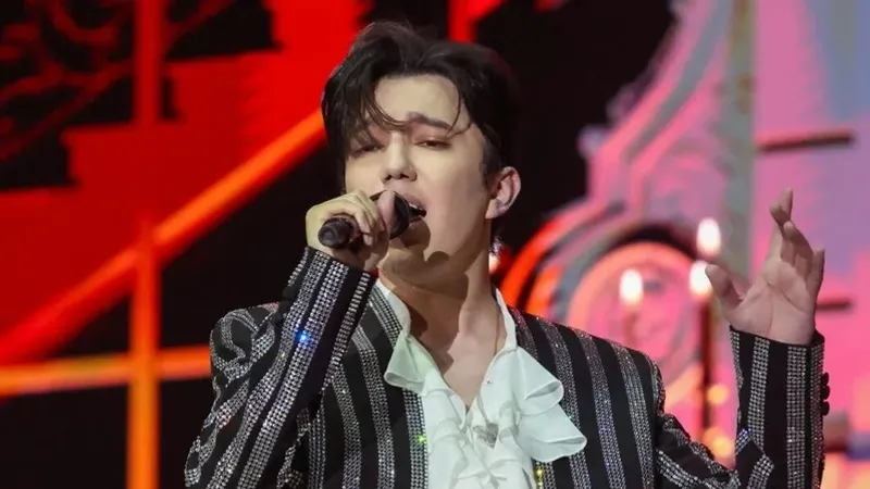 Вот это подарок: Димаш перед посадкой в самолет обратился к поклонникам