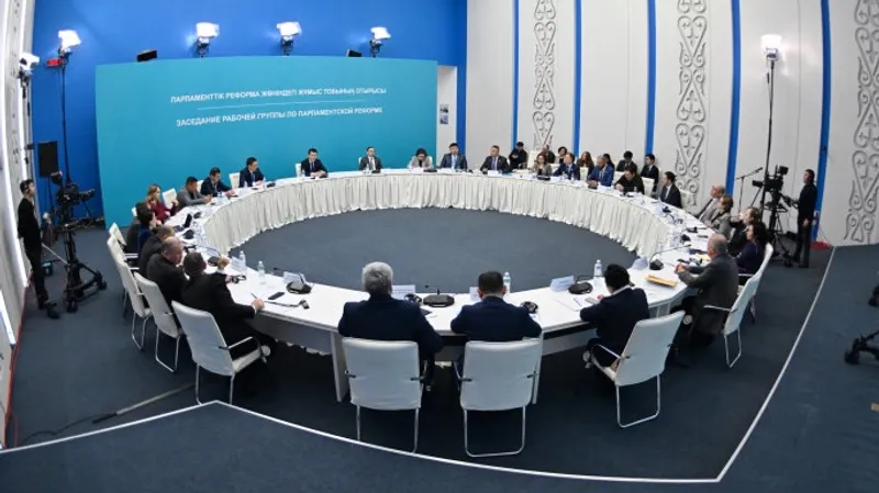 В Астане обсудили полномочия нового Парламента