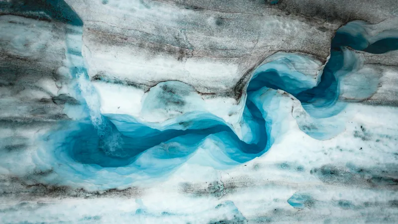 Содержимое ледников может стать началом конца человечества