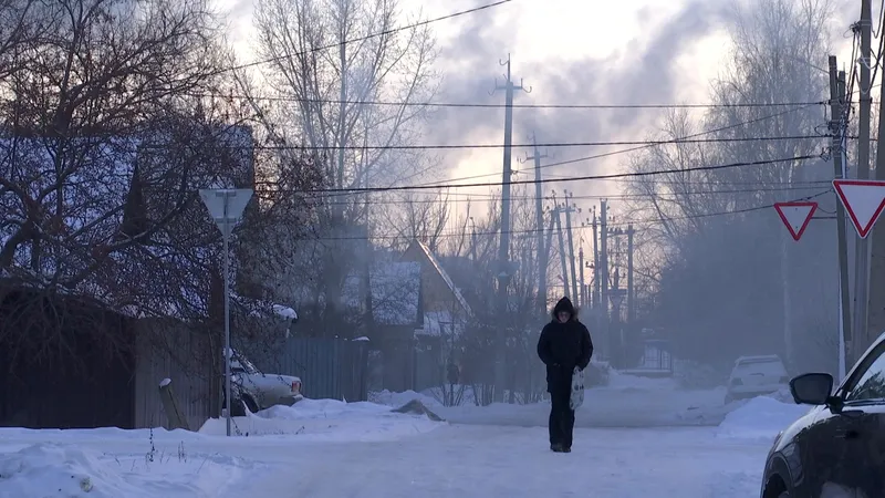 Испытание для людей и техники: города Казахстана утопают в снегу – фоторепортаж