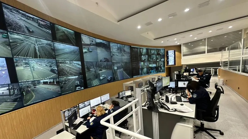 Как работает Центр оперативного управления Алматы – фоторепортаж