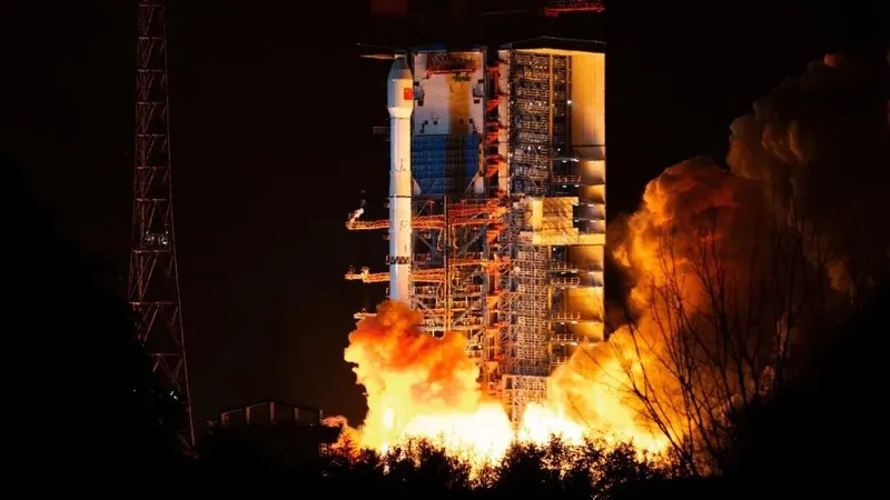 Редкий случай в Китае: два запуска ракеты за сутки закончились неудачей