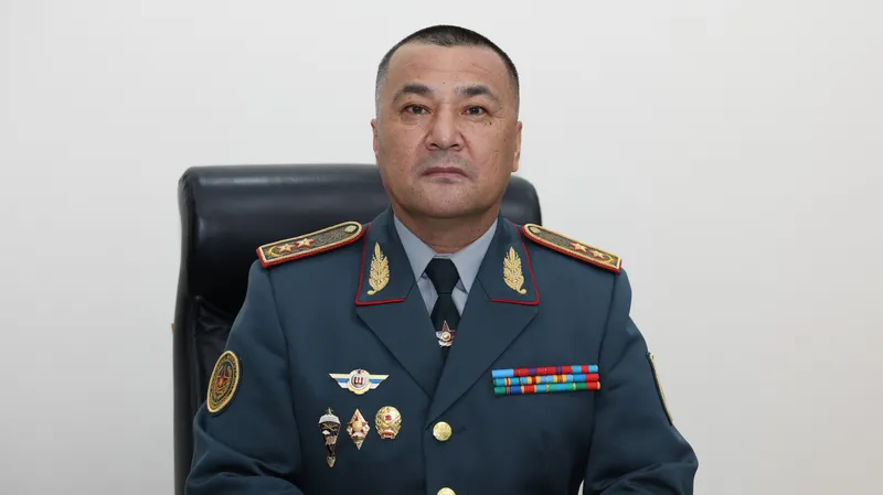 Токаев сменил начальника Генштаба ВС РК