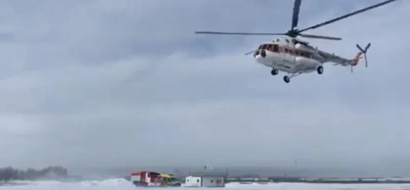 Экстренную транспортировку ребенка совершил вертолет МЧС в области Абай