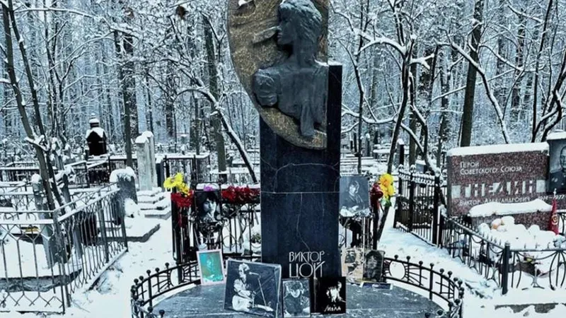 Россиянка погибла на могиле Виктора Цоя