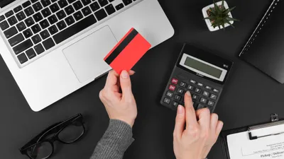 Банковская карта, платеж по карте, оплата по карте, банковские карты, банковская карточка, банковские карточки, кредитная карта, кредитные карты, кредитная карточка, кредитные карточки, платеж по карте, платежи по карте, кредит, кредитование, займ, долг, фото - Новости Zakon.kz от 13.04.2026 12:20