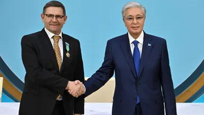 Токаев наградил участников Национального курултая за вклад в реформы